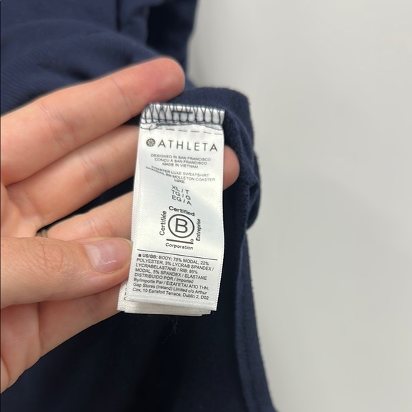 Athleta navy Blue Sweatshirt XL - Picture 5 of 6
